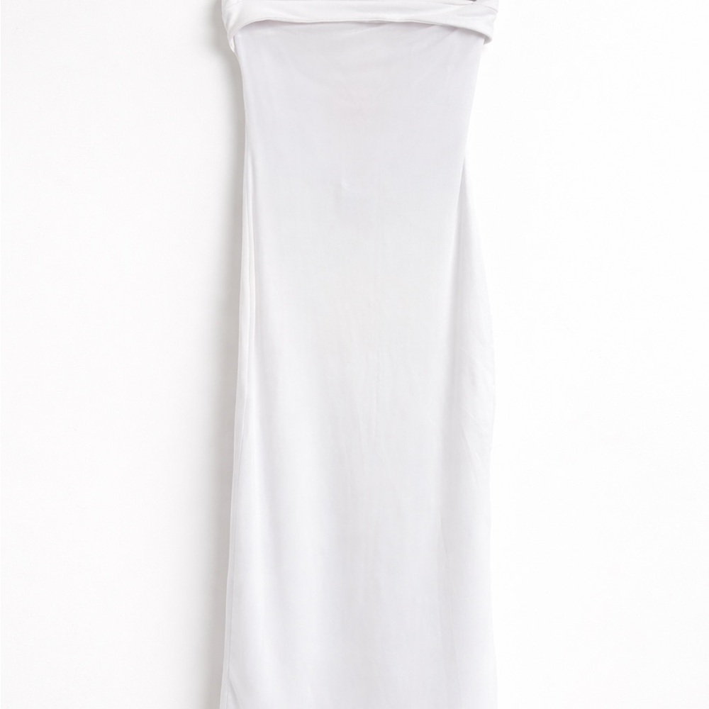 Amazon White Strapless Women’s Dress